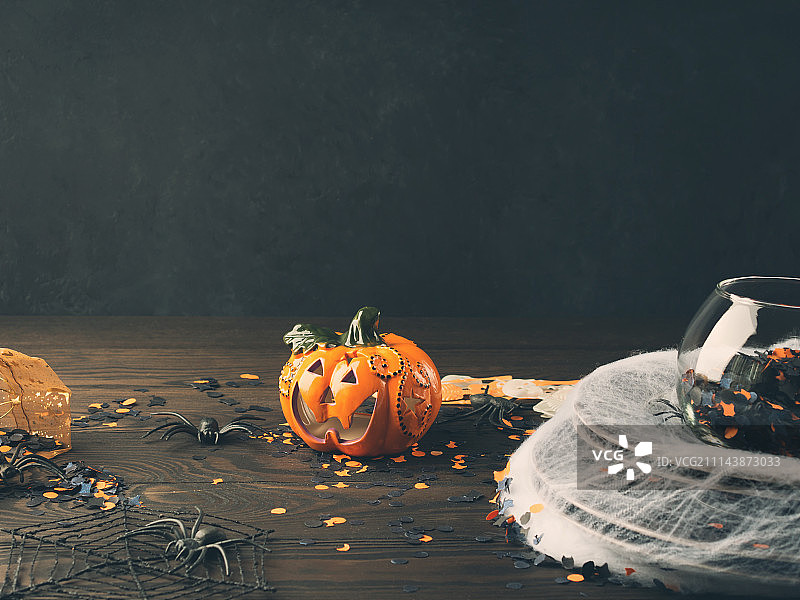 万圣节背景，蜘蛛网和南瓜图片素材