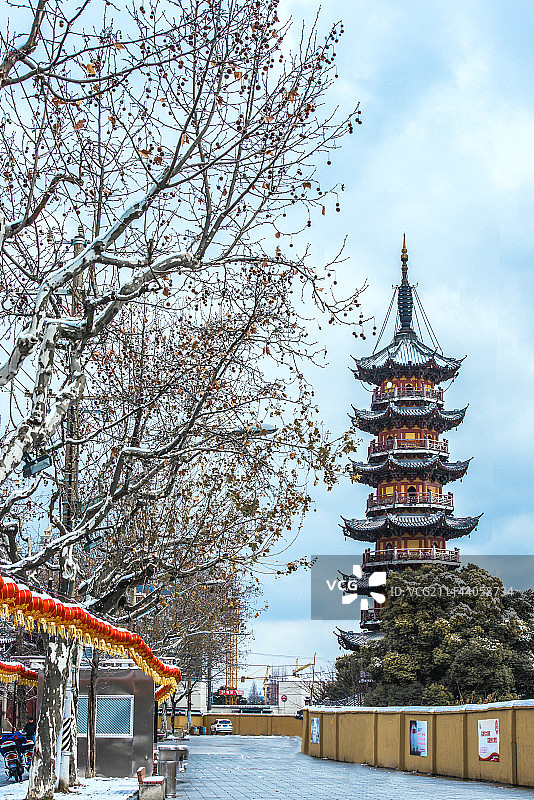 上海龙华塔图片素材