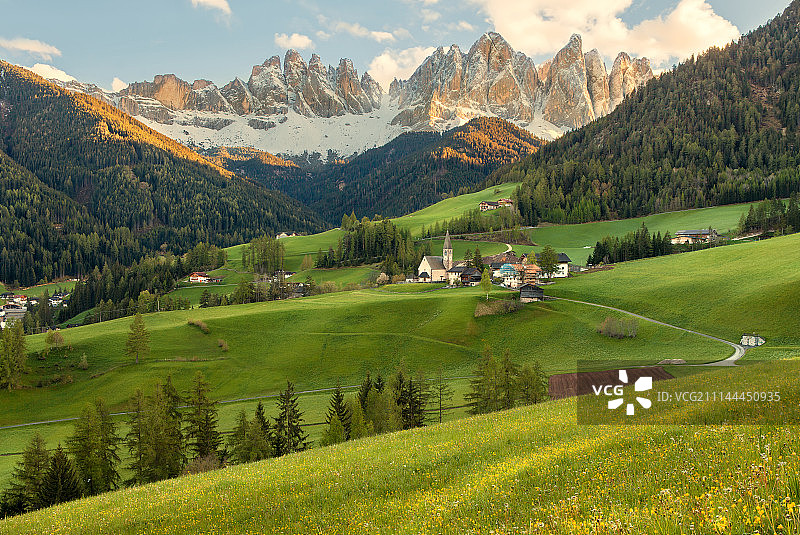 白石山脉图片素材