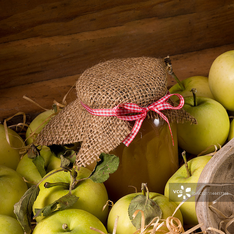 白色透明苹果酱图片素材