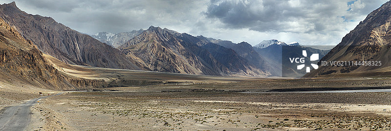 赞斯卡，藏拉的沙尘暴图片素材