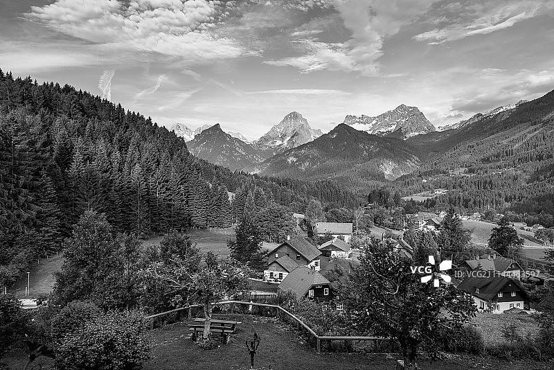 在阿尔卑斯山脉图片素材