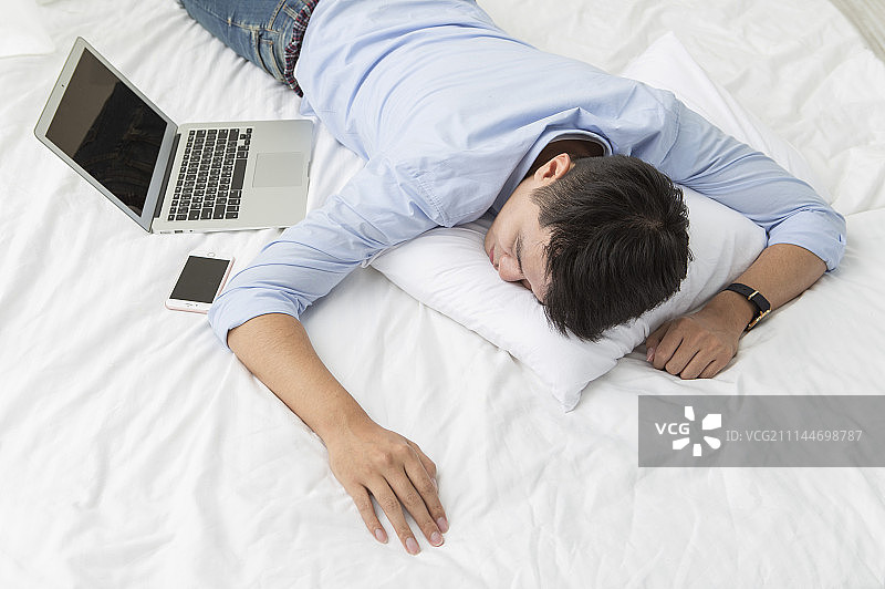 男性,在家工作,休息图片素材