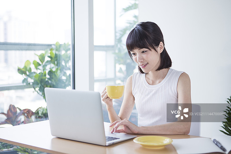 商业人物,办公女性图片素材