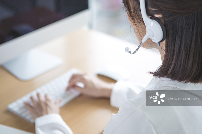 办公女性,客服人员图片素材