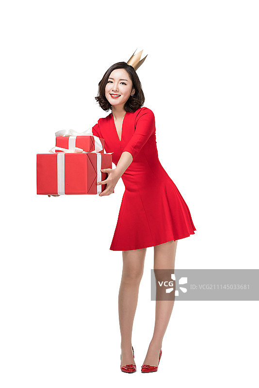 头戴皇冠的红衣女子图片素材