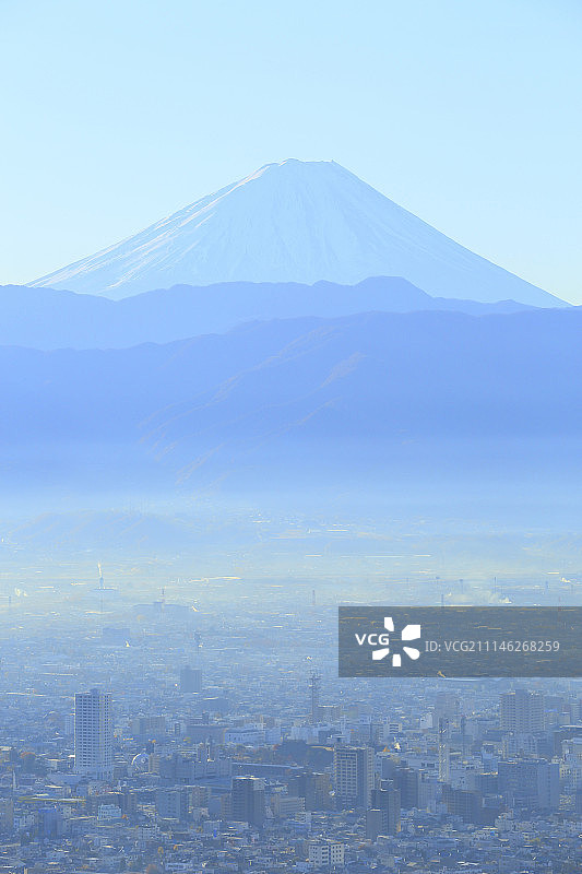 日本山梨县富士山美景图片素材