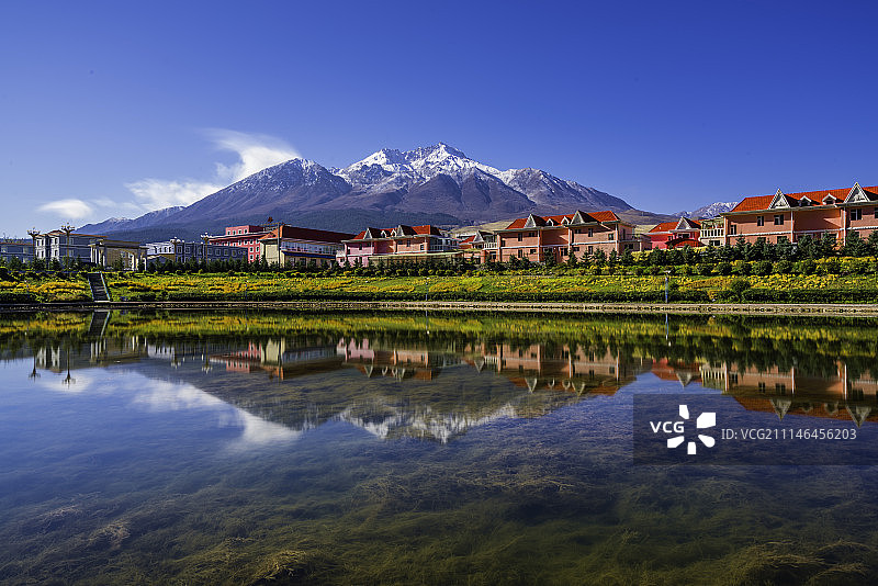 祁连雪山图片素材