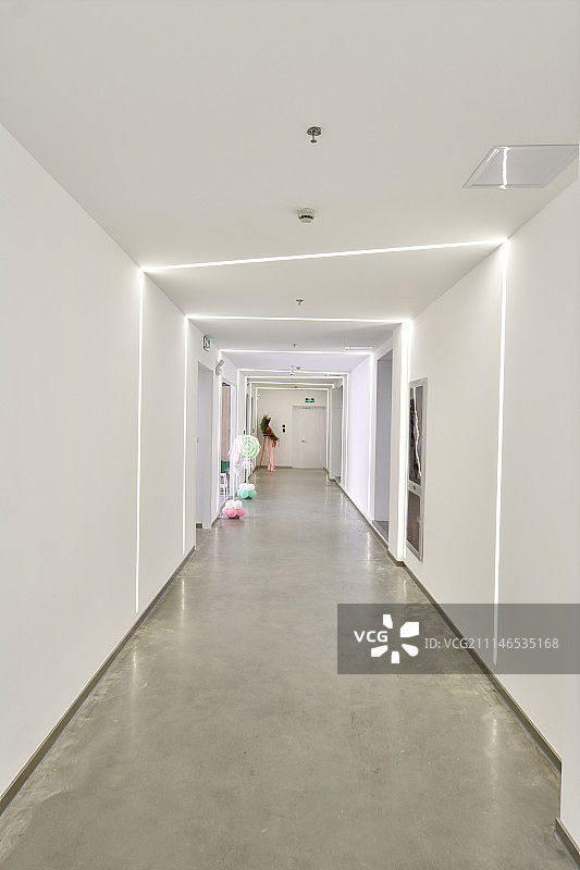 办公室走廊图片素材