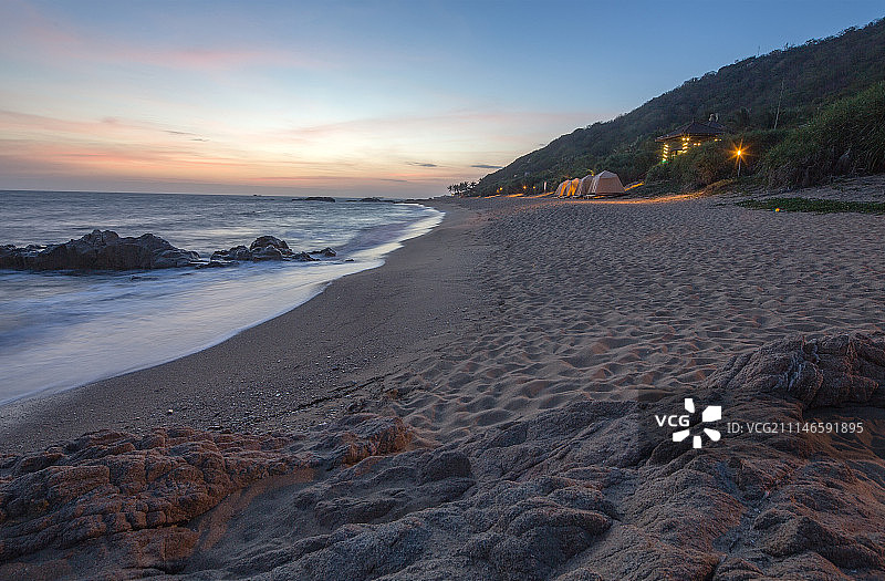 三亚南山小月湾清晨图片素材