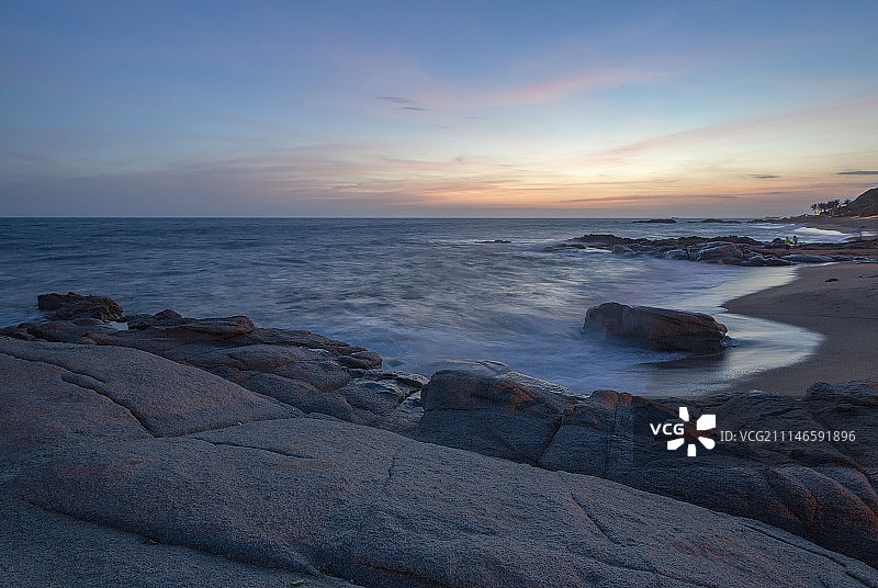 三亚南山小月湾清晨图片素材