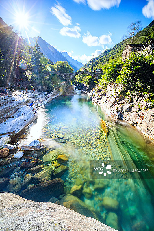 瑞士拉维泰左图片素材