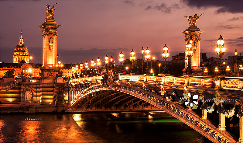 巴黎亚历山大三世桥图片素材