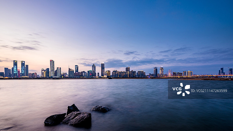 南昌赣江红谷滩夜景图片素材