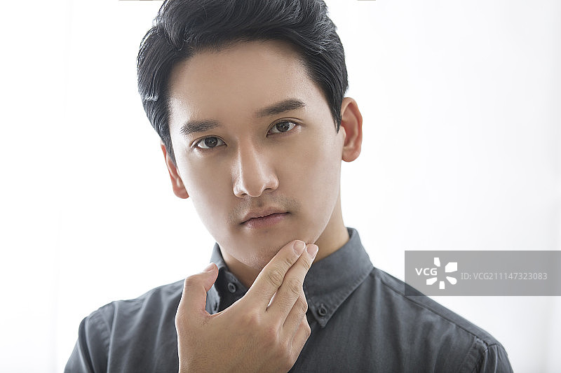 东方男人肖像图片素材