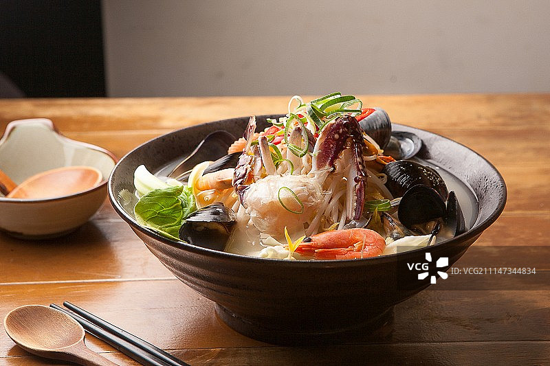 长崎海鲜面汤图片素材