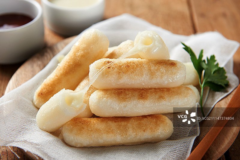 烧烤烤年糕图片素材