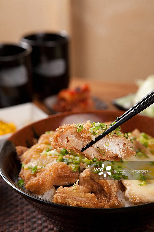 猪排炸肉饼，米饭，日式料理图片素材