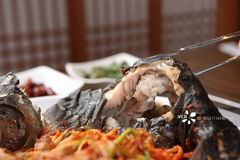 香辣豆芽蒸鲟鱼图片素材