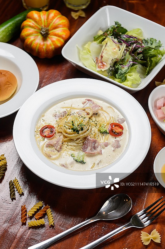 卡邦尼拉酱意大利面图片素材