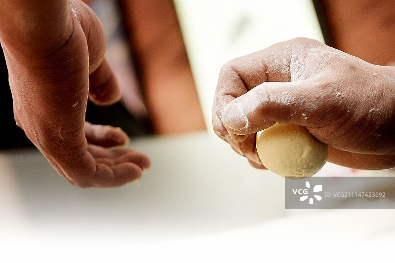 制作可乐饼图片素材