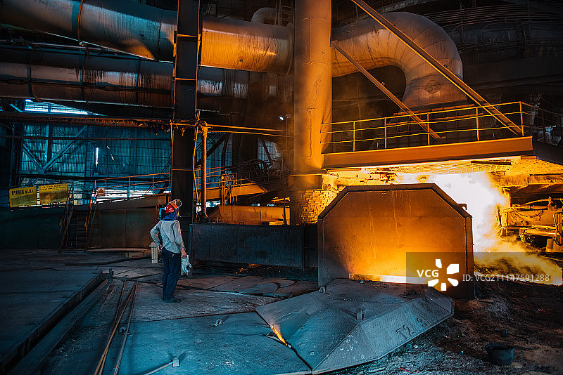 钢铁工厂炼钢图片素材