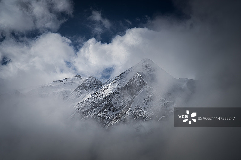 里贾纳峰图片素材