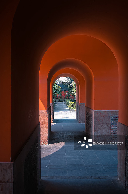 红色拱门 红色建筑图片素材