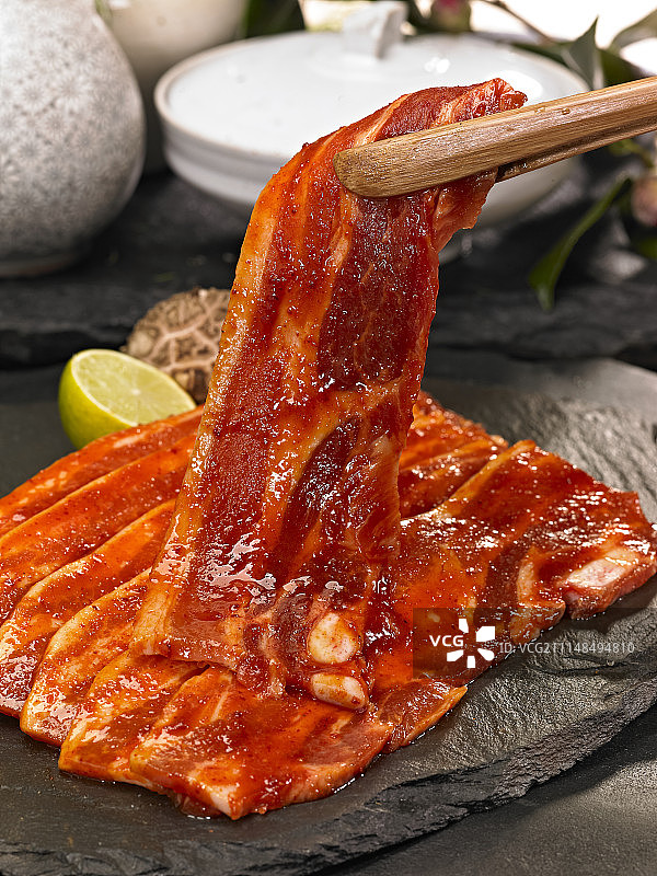 辣椒、酱汁、腌猪肉、韩国料理图片素材