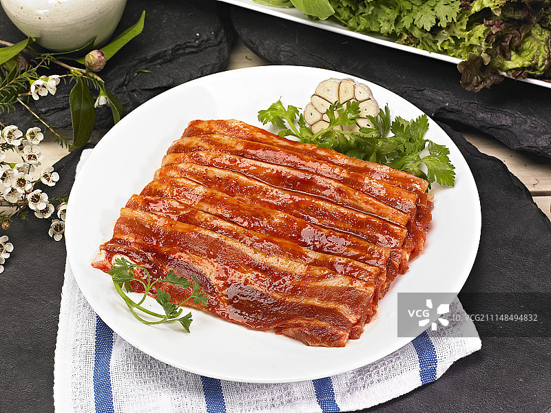 辣椒、酱汁、腌猪肉、韩国料理图片素材