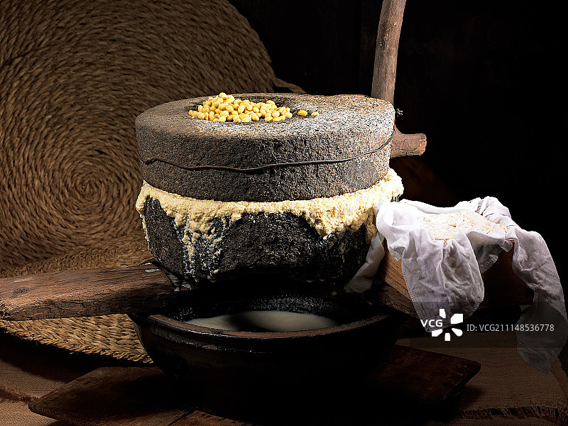 研磨，磨石，豆，韩国料理图片素材