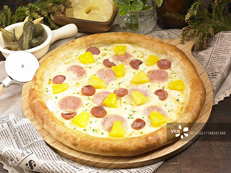 夏威夷披萨，意大利美食图片素材