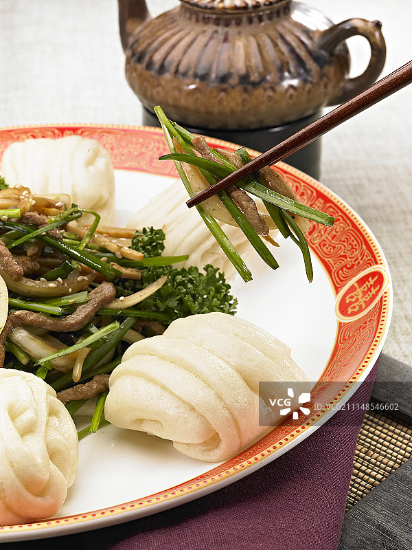 韩式炒韭菜粉丝，韩国美食图片素材