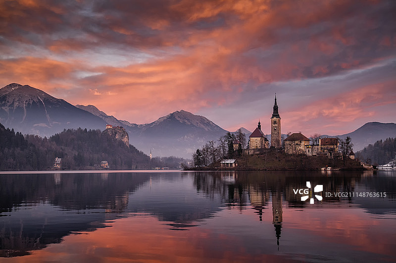 燃烧的布莱德图片素材