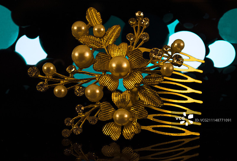 人造钻石镶嵌珠宝图片素材