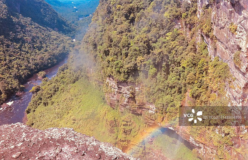 跃入未知图片素材