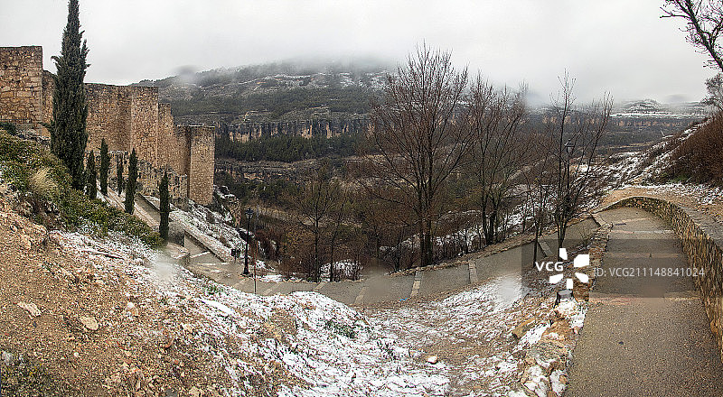 蜿蜒的道路图片素材