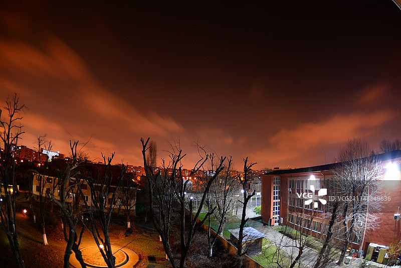 多风的春天图片素材