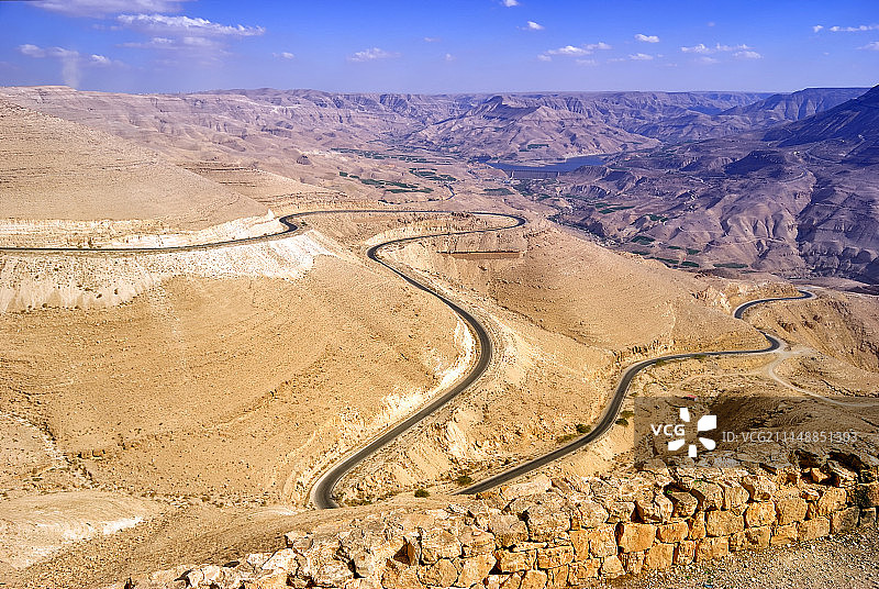 约旦国王公路穆吉布山谷风光图片素材