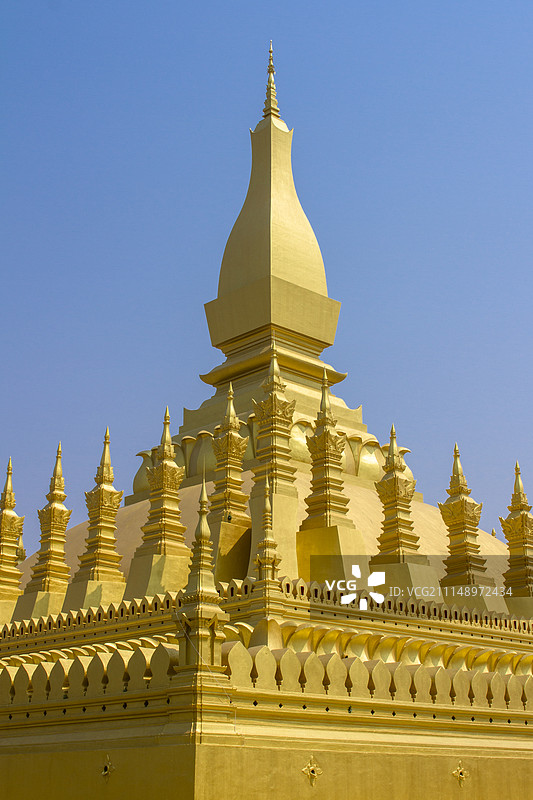 金色的塔銮图片素材