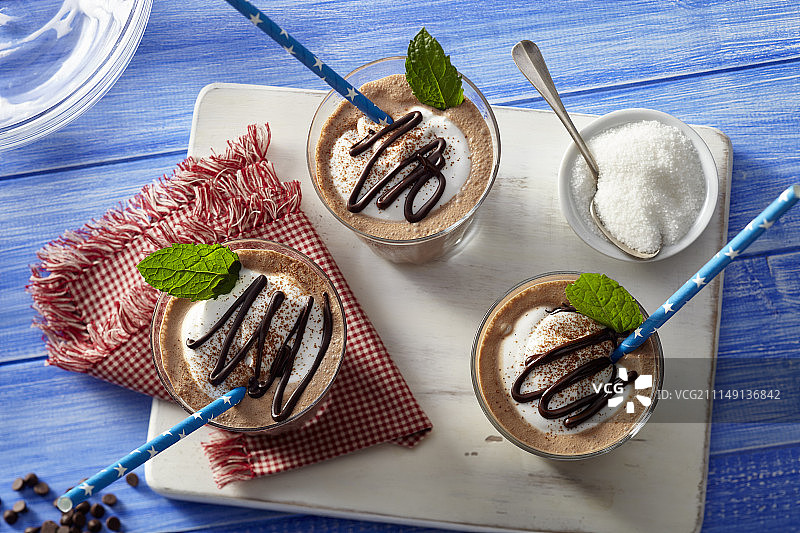 巧克力薄荷咖啡冷饮图片素材