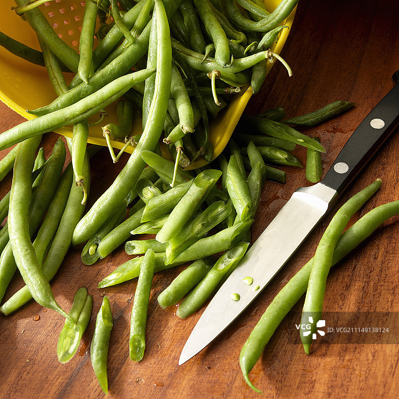 砧板上的四季豆图片素材