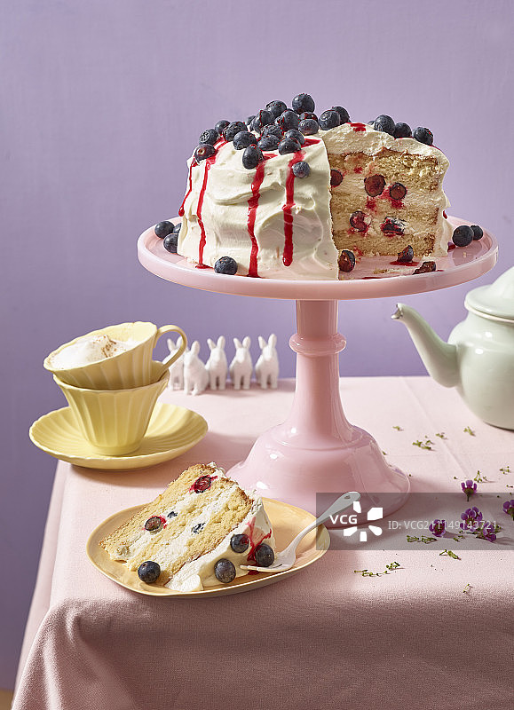 分层蓝莓蛋糕图片素材