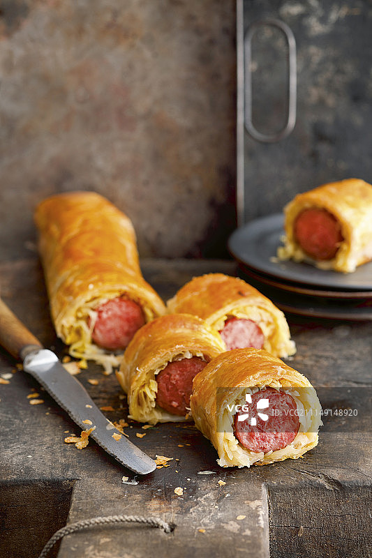 香肠配酸菜馅饼图片素材