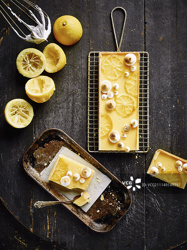 柠檬奶油蛋白酥皮馅饼图片素材
