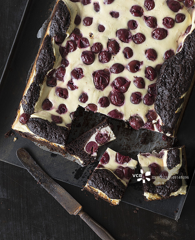 布朗尼酸樱桃芝士蛋糕图片素材