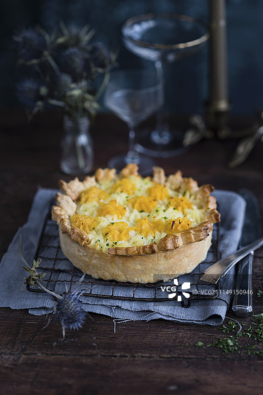 肉馅羊肚、瑞典芜菁和土豆派（苏格兰）图片素材