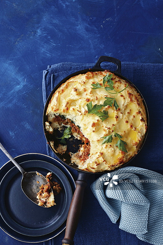 博洛尼亚肉酱双层土豆泥农舍派图片素材