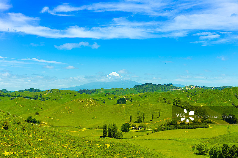 塔拉纳基山图片素材