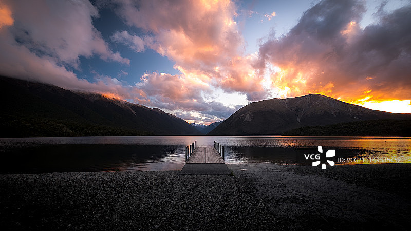 新西兰尼尔森湖国家公园罗托伊蒂湖图片素材